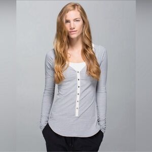 Lululemon Awesoma Henley